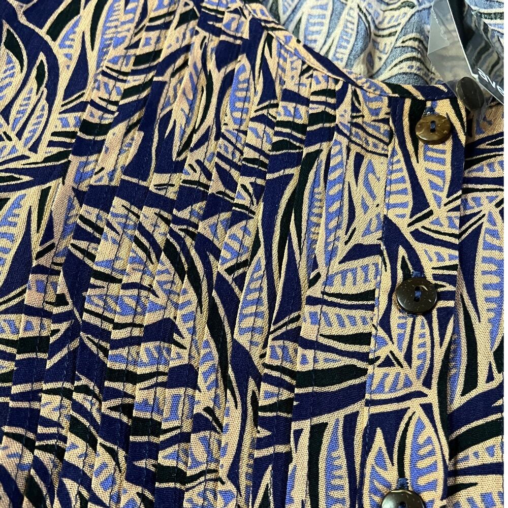 Avenue SIZE 26/28 Leaf Patterned Button Up Top Ol… - image 10